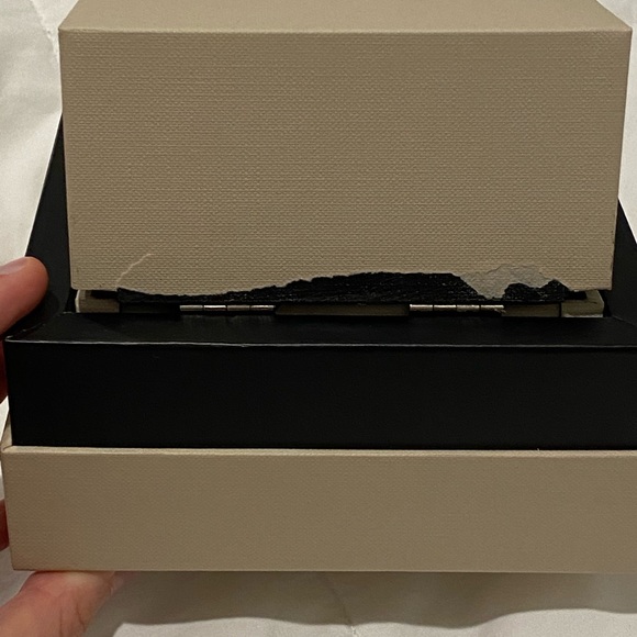 Women’s Burberry Watch - Picture 14 of 14